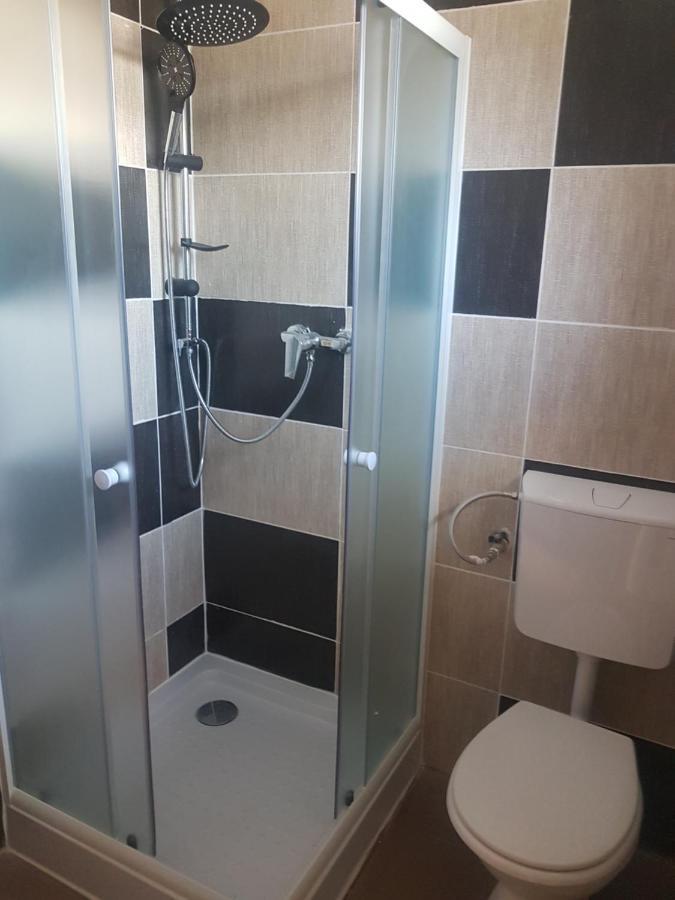 Hotel Casa Nord à Buzău Extérieur photo