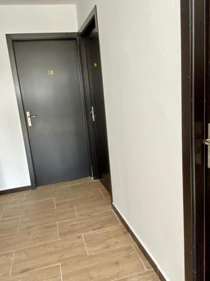 Hotel Casa Nord à Buzău Extérieur photo